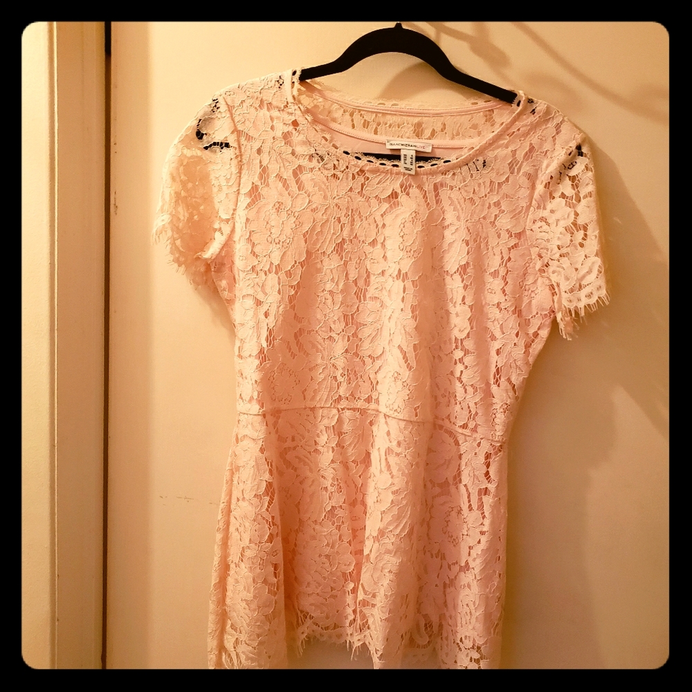 Isaac Mizrahi LIVE! Lace lined peplum top